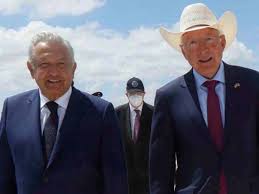 El embajador de AMLO